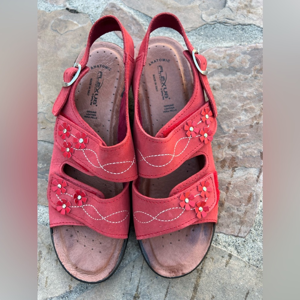 Spring step woman Cari flat sandal